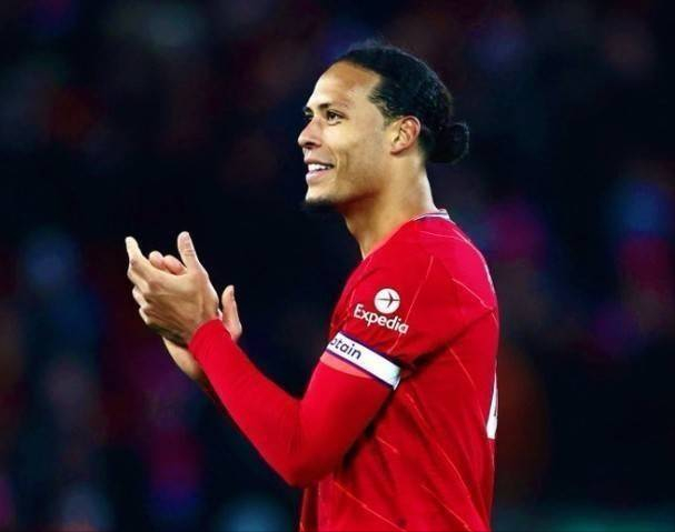 巴恩斯利主帅：索博有点不尊重，对强队或欧冠他态度消极