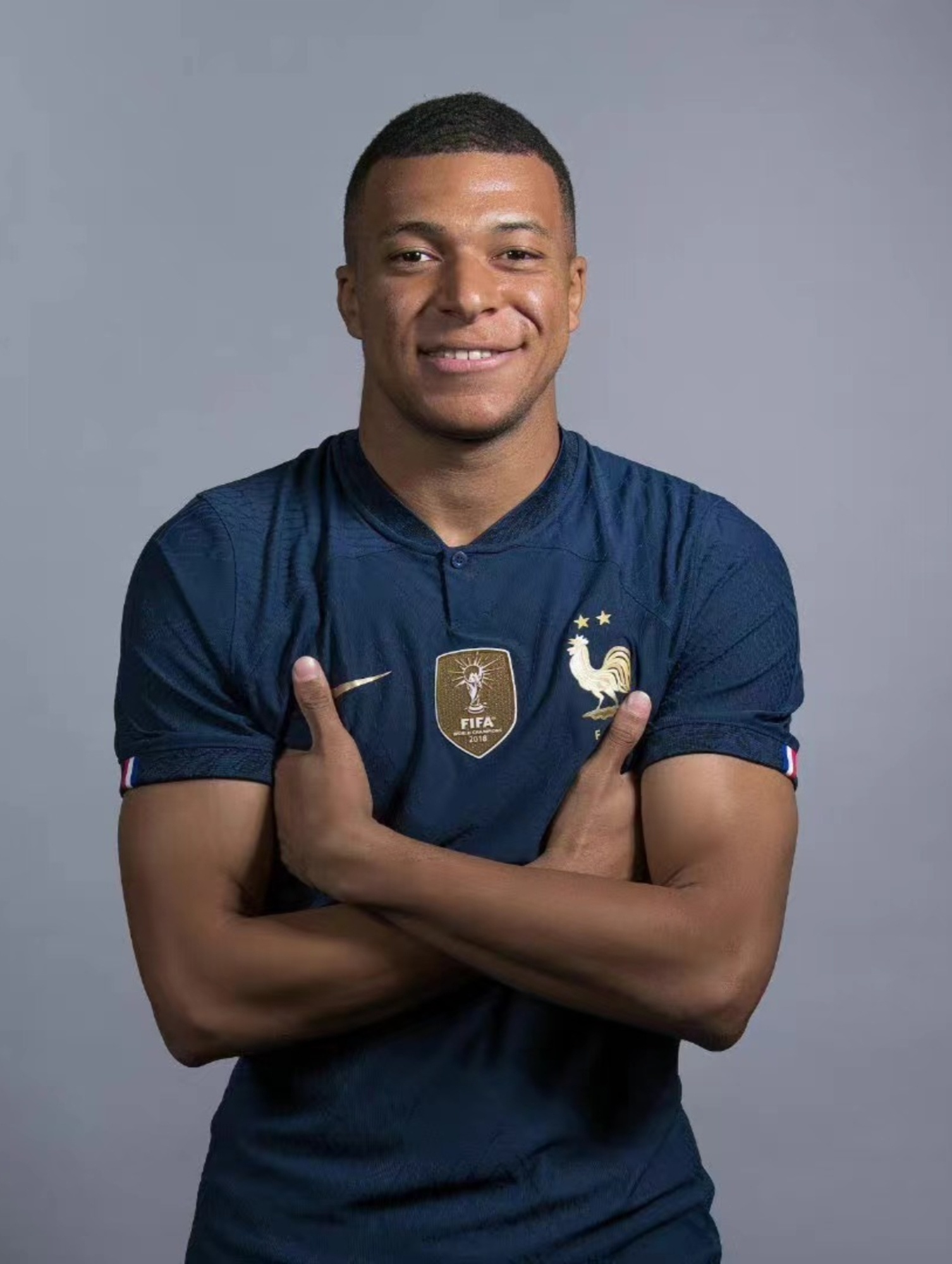 足球电竞嘉年华点燃夏日激情