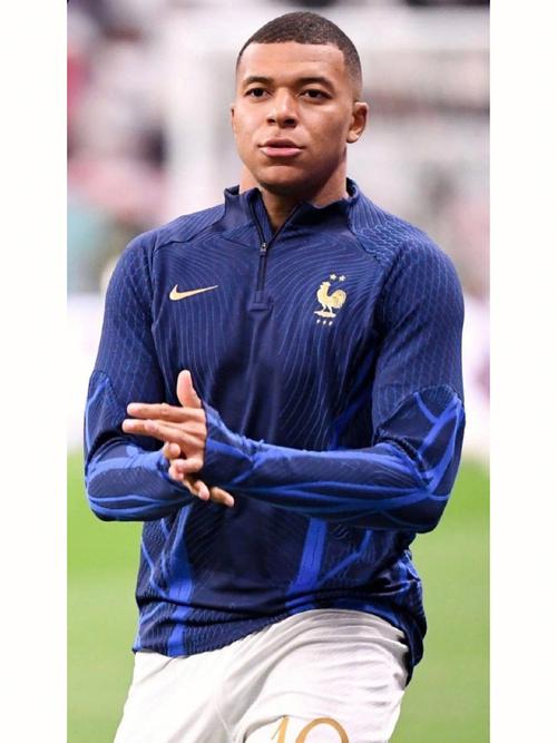 宿命对决，天生高能！《高能英雄》全新双英雄版本“冰雪之歌”今日正式上线！