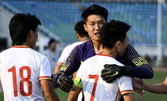 邮报：热刺准备引进前锋，迪奥曼德、鲍勃、萨维尼奥都是目标