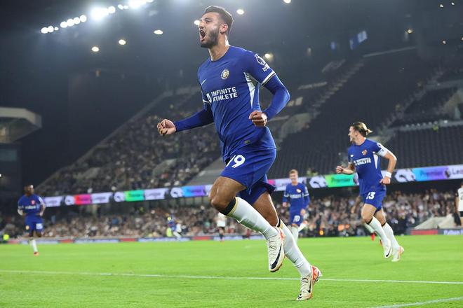 [中超]童磊兜传 鲍亚雄把球扑进自家球门