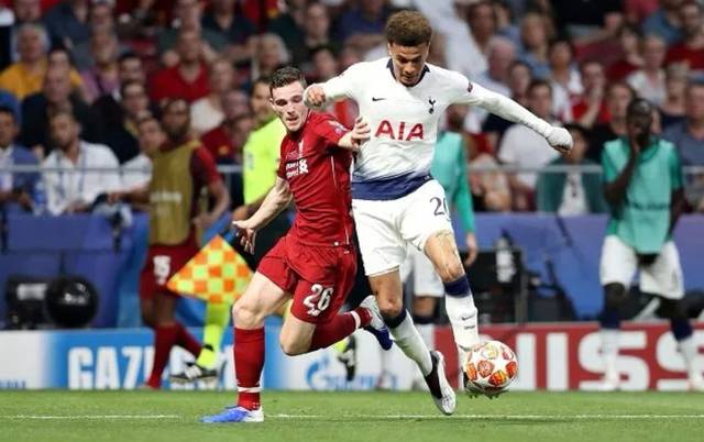 [中超]叶楚贵世界波米内罗双响 上海申花3-1云南玉昆